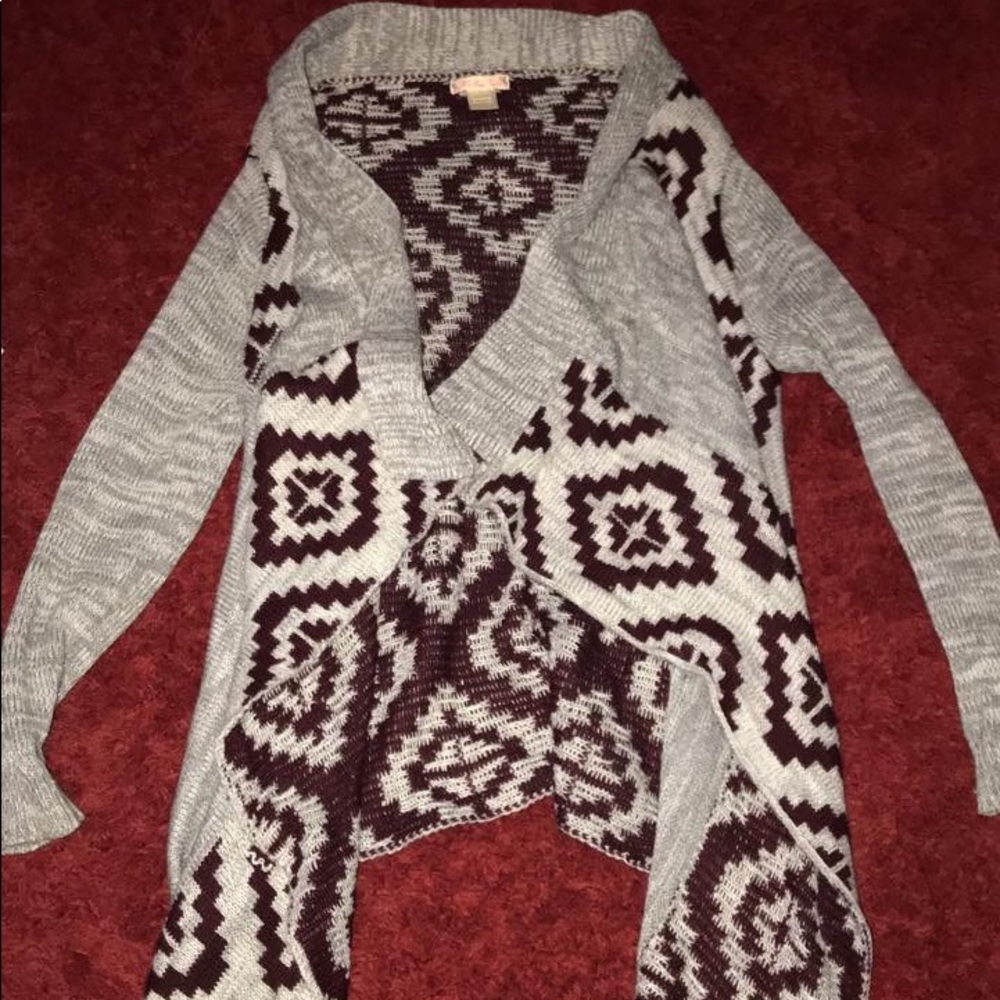 Large maroon and grey cardigan